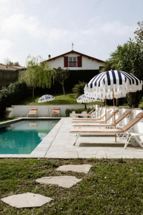 VILLA Centre Guethary piscine acces ocean a pied